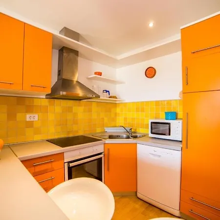 Apartment In With Sea View, Terrace, Air Conditioning, Wifi 3739-2